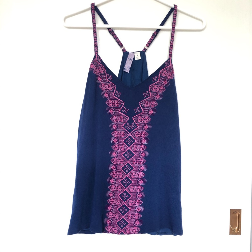 Francesca’s | Embroidered Tank Top